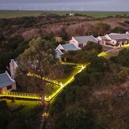 Oyster Bay Lodge Экстерьер фото