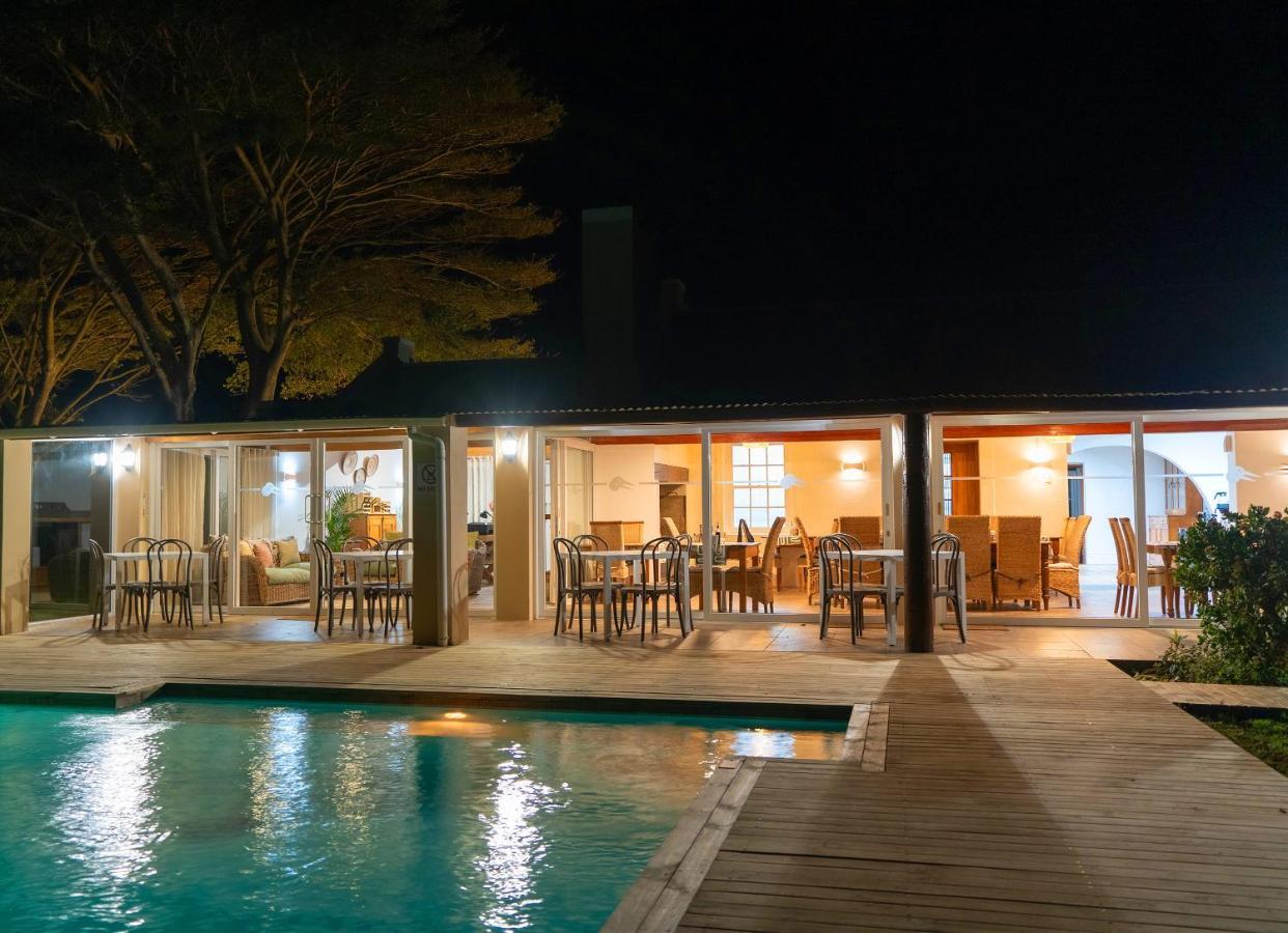 Oyster Bay Lodge Экстерьер фото